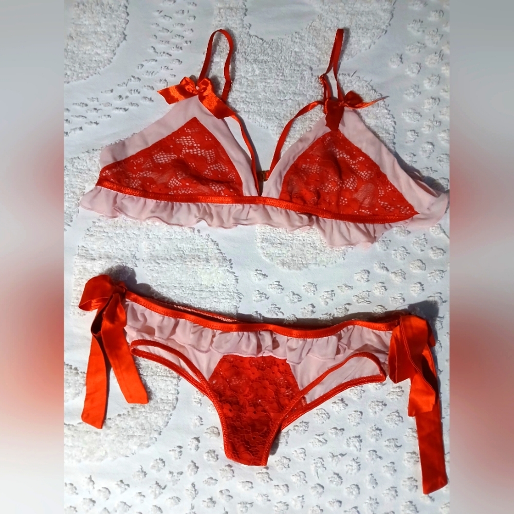 Stunning red and pink lingerie set.